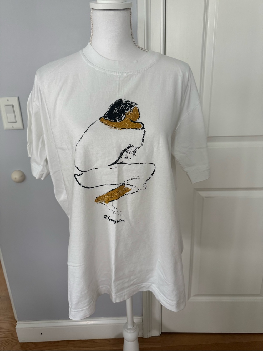 NWOT Vintage White Graphic Medium T-Shirt from Gaugin Museum in Tahiti